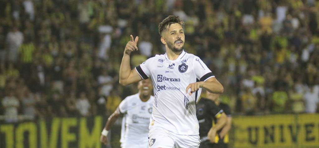 Meia do Remo celebra gol contra o Volta Redonda e projeta acesso