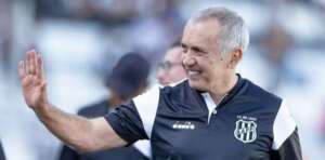 Sexto treinador com mais jogos da Ponte, Nelsinho Baptista anuncia aposentadoria