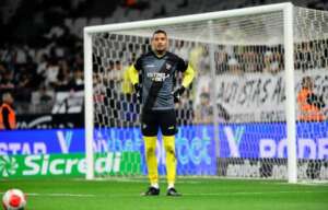 Goleiro da Ponte Preta pega 4 jogos de gancho em julgamento do STJD