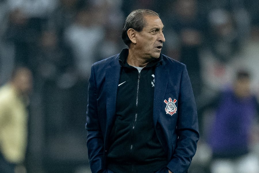 Ramon Diaz pede mudanca do time apos derrota para o Botafogo