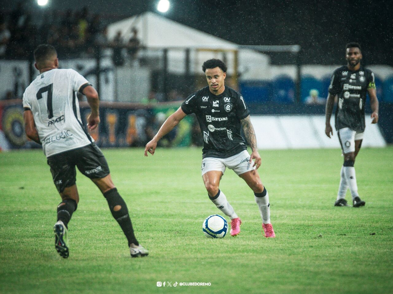 Remo e Volta Redonda se enfrentam na Serie C