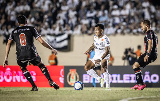 Santos e Botafogo SP se enfrentam na Serie B