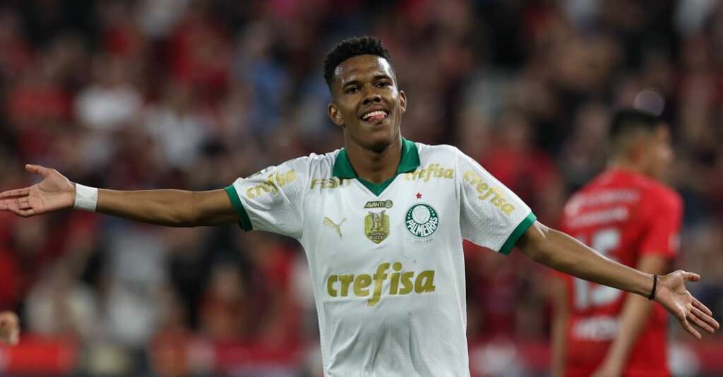 Estevão marcou belo com pelo Palmeiras