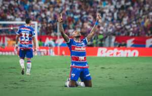 Fortaleza 4 x 1 Bahia - Marinho brilha e Leão vence 11ª seguida em casa