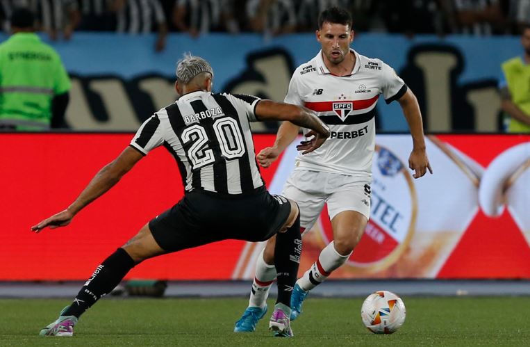 Calleri pelo São Paulo