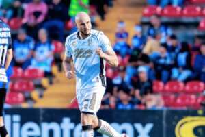 Corinthians 'corre contra o tempo' por atacante paraguaio