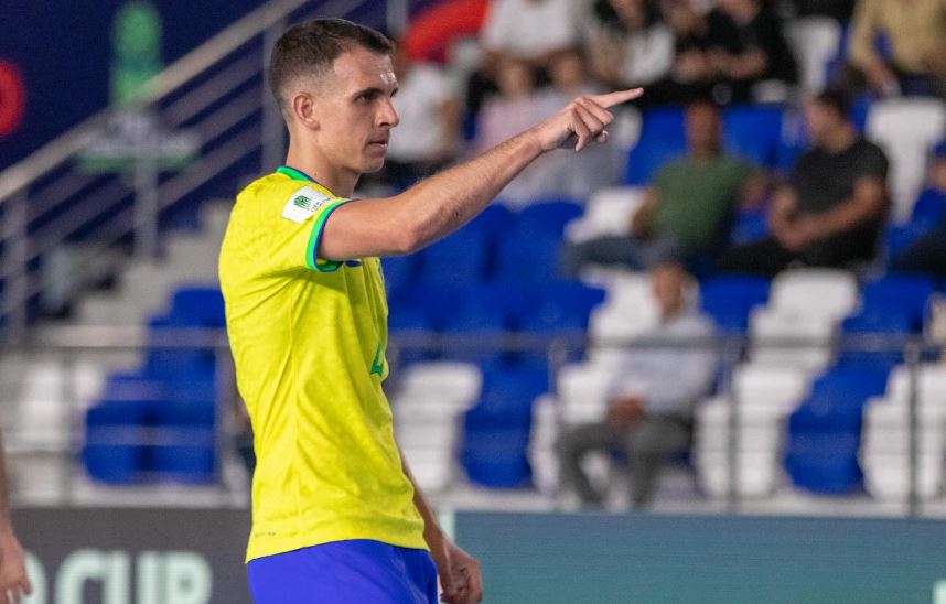 Brasil avança na Copa do Mundo de futsal