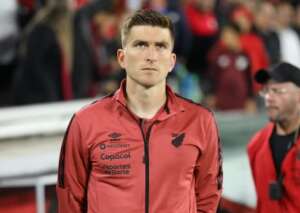 Mal no Brasileiro, Athletico demite técnico na véspera da decisão da Sul-Americana