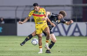 Brusque 1 x 0 Amazonas - Quadricolor respira e pode deixar o Z4 na próxima rodada