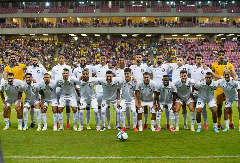 Retrô não tem suspensos e enfrenta Anápolis com time quase completo (Foto: Divulgação/Retrô)