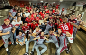 Vila Nova se mantém no G-4 da Série B e técnico enaltece 'vitória soberana'