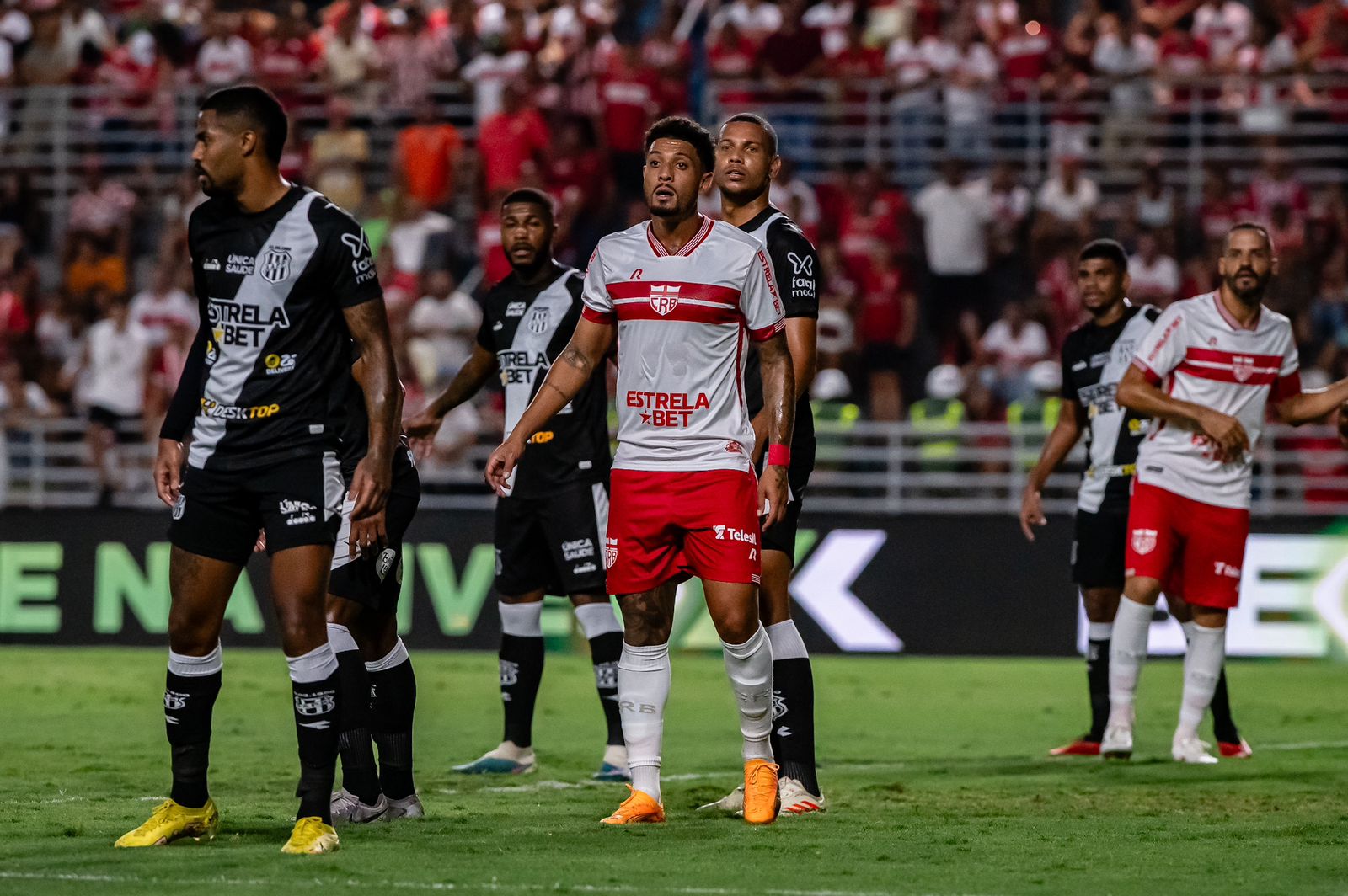 CRB 0 X 1 PONTE PRETA - Primeira vitória fora de casa e alívio na tabela (Foto: Francisco Cedrim/CRB)