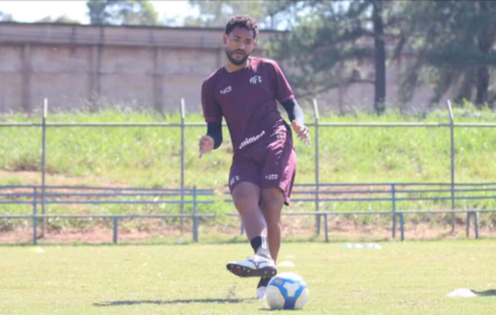 Série C: Zagueiro da Ferroviária revela expectativa pelo acesso: “Estamos preparados”