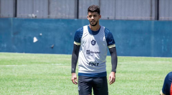 Zagueiro do Remo projeta jogo duro contra o Sao Bernardo