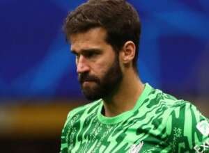 Alisson desfalca Liverpool mais uma vez e pode ficar fora da lista de Dorival