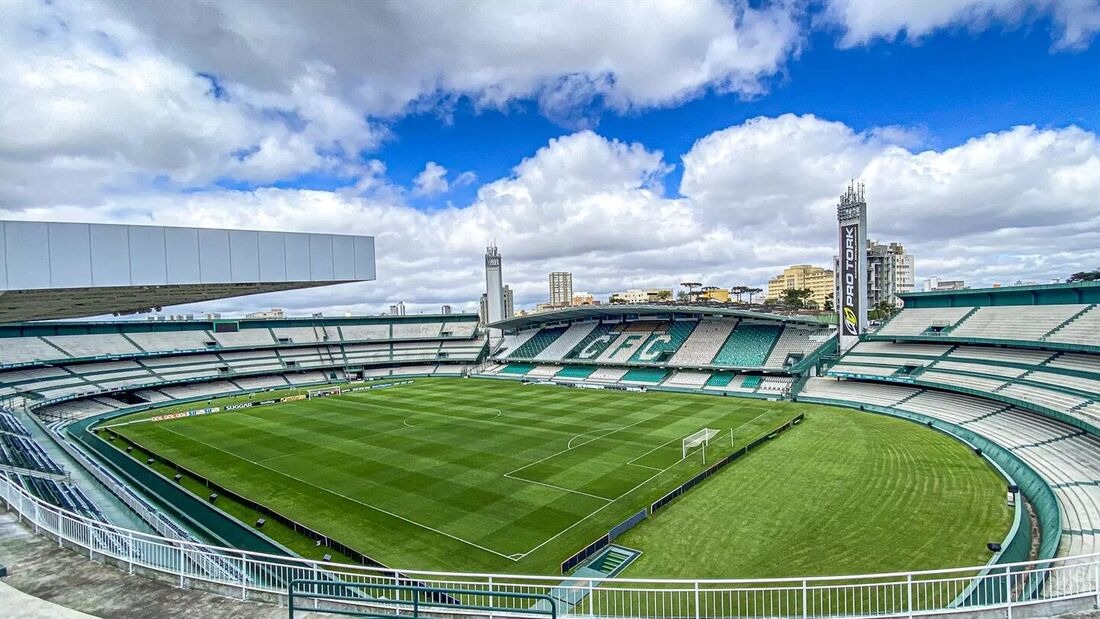 Atletas do futebol americano que morreram em acidente serão velados no Couto Pereira (Foto: Divulgação/Couto Pereira)