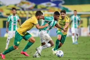 Cuiabá x Juventude - Dourado defende tabu em duelo contra degola