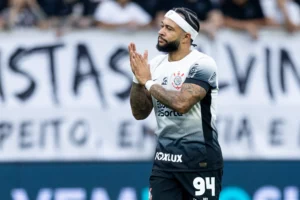 Principal contratação do Corinthians, Memphis Depay não pode atuar na Copa do Brasil