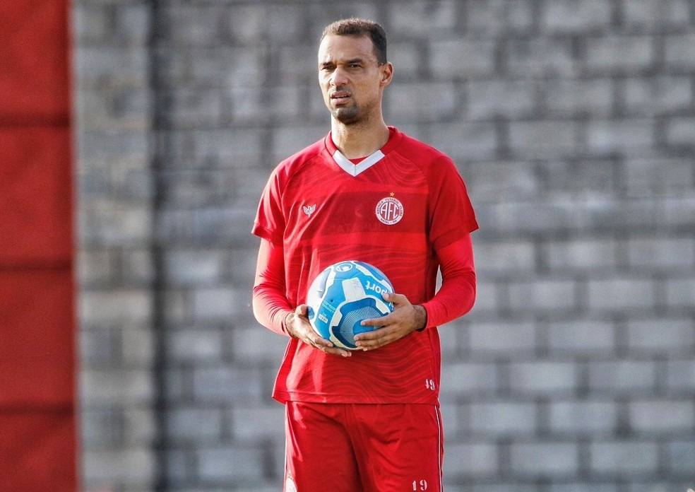 Série D: América-RN anuncia saída do zagueiro Gilvan e soma 7 despedidas (Foto: Canindé Pereira/América FC)