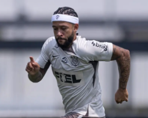 Na expectativa de Depay, torcida do Corinthians esgota ingressos para a partida contra o Atlético-GO 