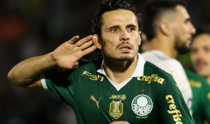 BRASILEIRÃO: Palmeiras vence o Galo e encosta no Botafogo que só empata com o Grêmio