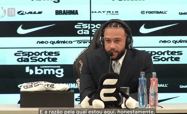 Apresentado no Corinthians, Memphis Depay fala sobre Brasil: “Meca do futebol”