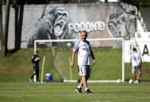 Nelsinho promete Ponte com ‘postura de guerreiros’ para buscar a permanência na Série B