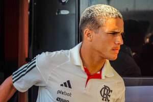 Destaque do Treze-PB, Thiaguinho retorna ao Flamengo e tem situação indefinida