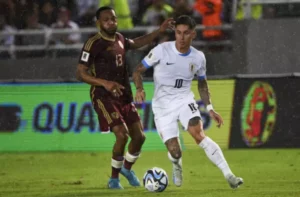 ELIMINATÓRIAS: Uruguai segura empate com a Venezuela; Bolívia supera o Chile