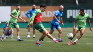 Palmeiras faz tático sem Zé Rafael para jogo com Criciúma