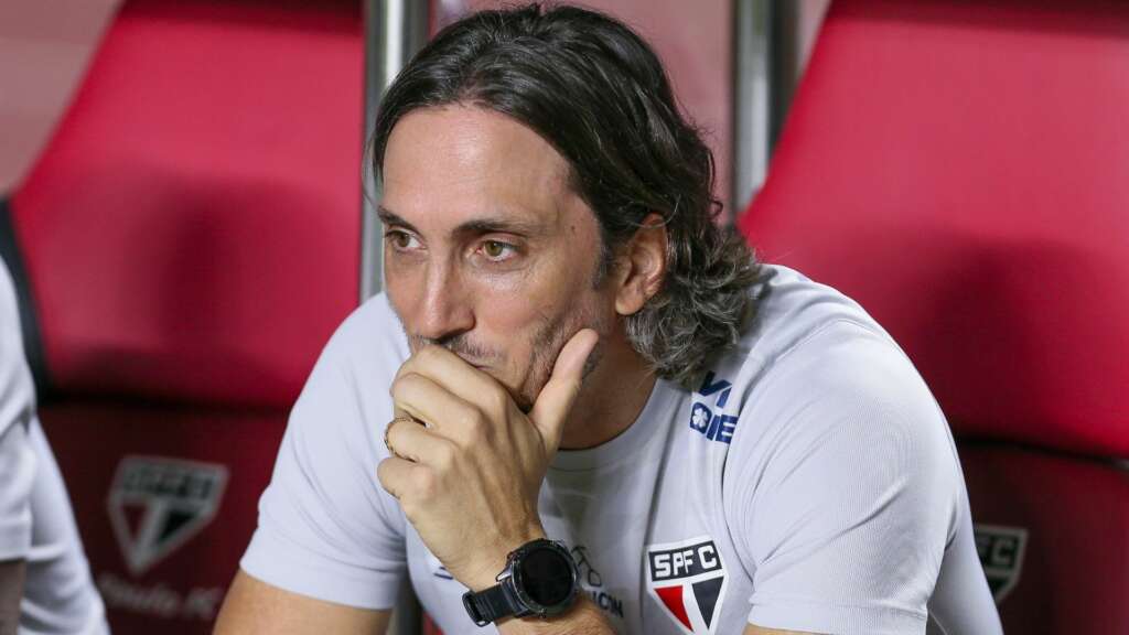 STJD suspende Zubeldía e Alan Franco por um jogo em confusão com o Goiás na Copa do Brasil