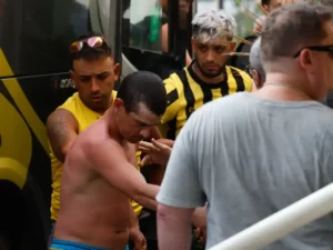 Peñarol vai defender torcedores e critica organização no Rio