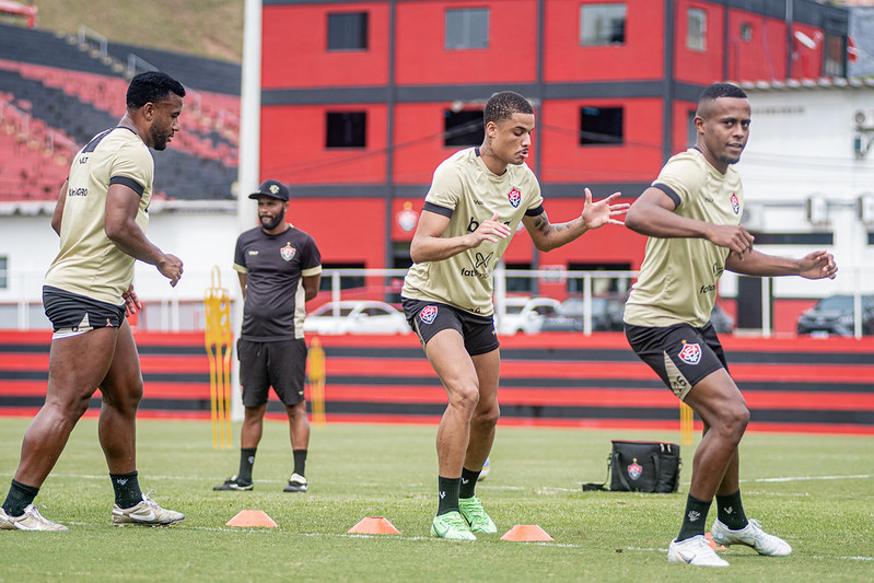 Vitória treina forte de olho em partida contra o Atlético-MG pelo Brasileirão (Foto: Victor Ferreira)