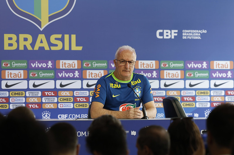 Dorival cita jogadas de infiltração como arma da Seleção contra o Peru (Foto: Rafael Ribeiro/CBF)