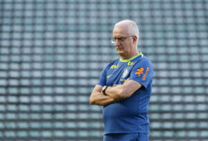 Dorival testa mudanças no meio-campo e na lateral da seleção brasileira
