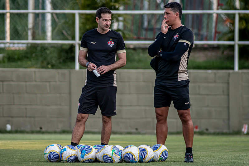 Vitória treina marcação pressão antes de enfrentar o Fluminense (Foto: Victor Ferreira/EC Vitória)