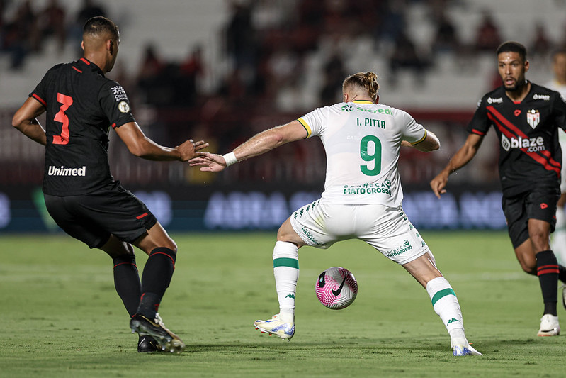 ATLÉTICO-GO 0 X 0 CUIABÁ - Jogo morno e sem ideias entre times do Z-4 (Foto: Divulgação/Cuiabá)