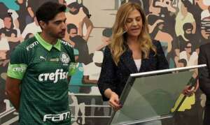 Palmeiras homenageia Abel Ferreira em semana de clássico