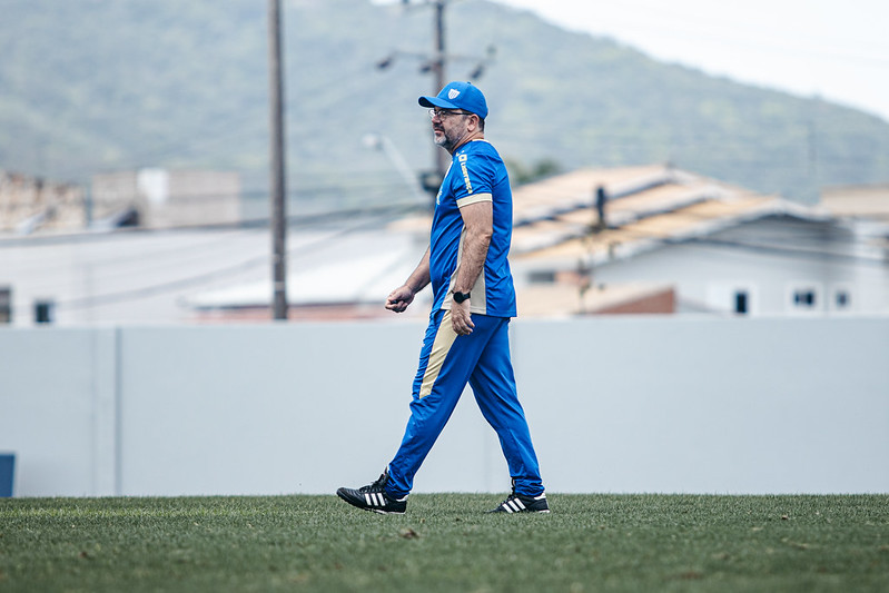 Avaí chega ao 4º jogo sem vitória, mas técnico não ‘joga a toalha’ na briga pelo acesso na Série B