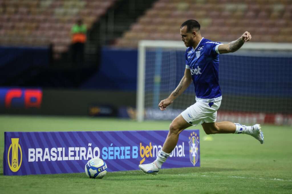 Avaí se mantém na Série B pelo 3° ano consecutivo e deve repetir escalação contra o Vila Nova