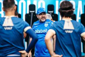 Avaí tenta quebrar tabu de seis anos contra o Vila Nova na Série B