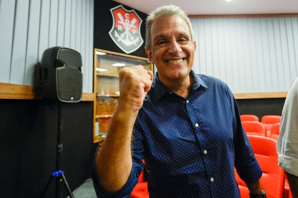 Em entrevista, candidato à presidência do Flamengo diz que não garante a permanência de Filipe Luís como técnico