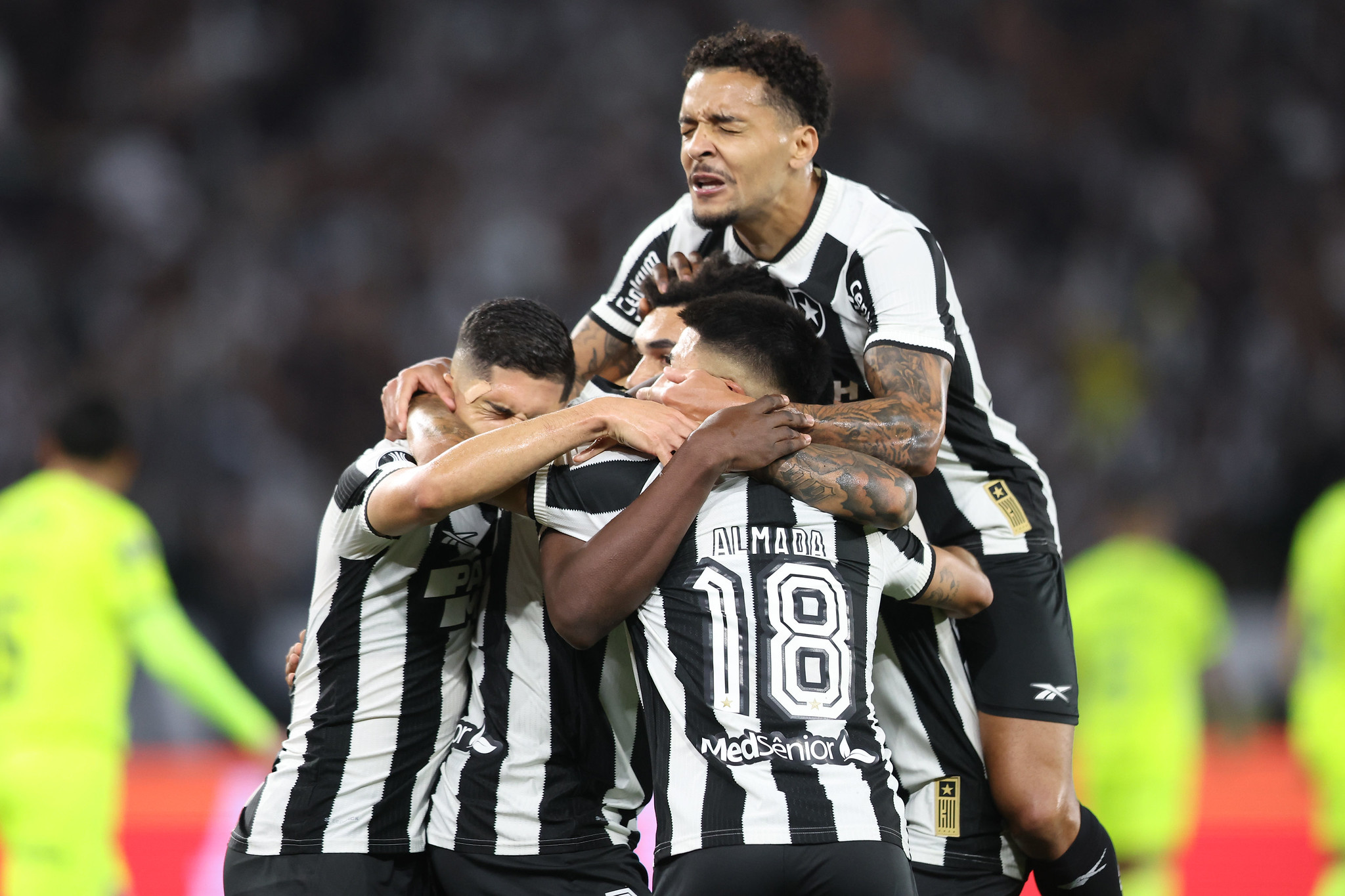 Atletas do Botafogo reunidos