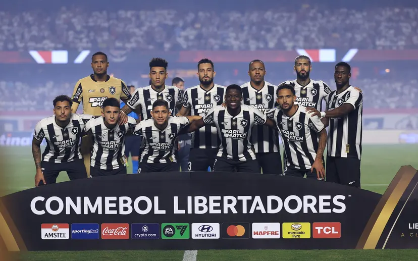 Jogadores do Botafogo perfilados