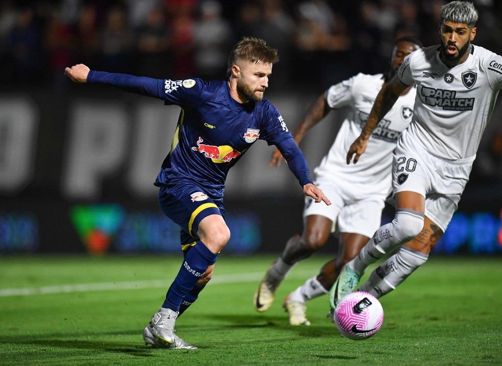 Bragantino retorna ao Z-4 após quase quatro anos longe da degola (Foto: Ari Ferreira/Red Bull Bragantino)