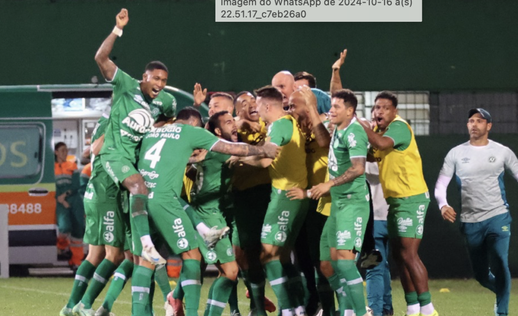 Chape revela aumento de bicho e garante: ‘Grupo de de caráter’