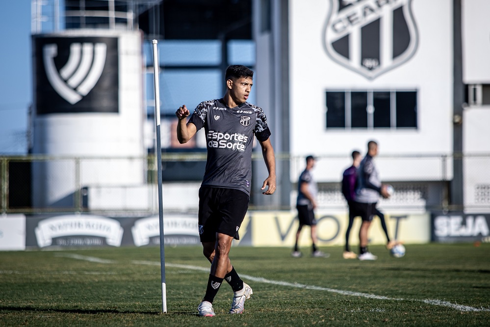 Ceará deve ter mudanças para encarar Ponte Preta e tentar voltar a vencer na Série B