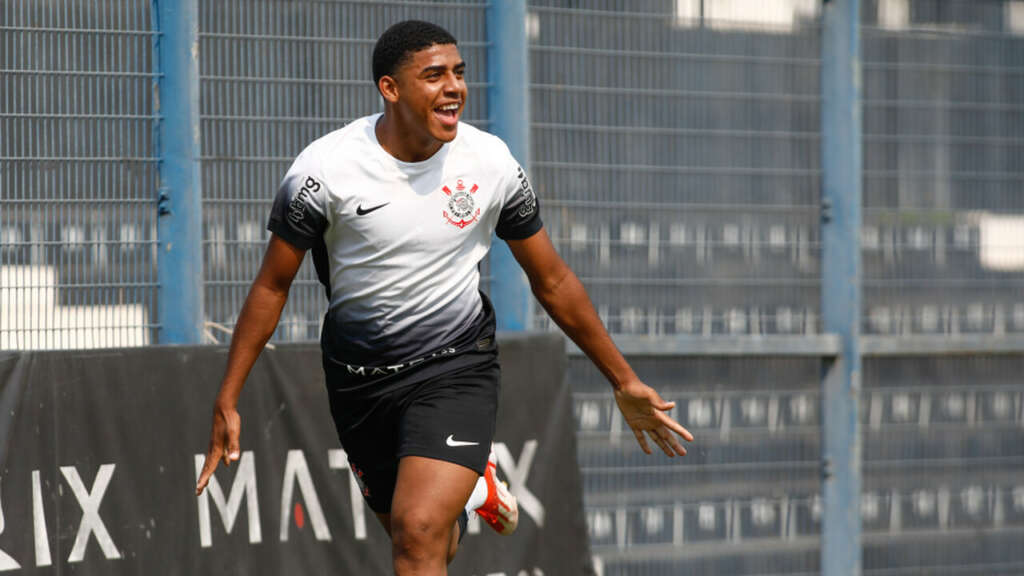 PAULISTA SUB-17: Corinthians bate São Paulo de virada e abre vantagem na semi