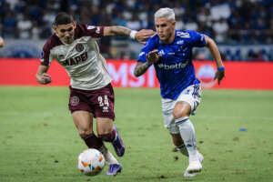 Cruzeiro 1 x 1 Lanús-ARG - Raposa desperdiça fator casa e fica sem vantagem na semi