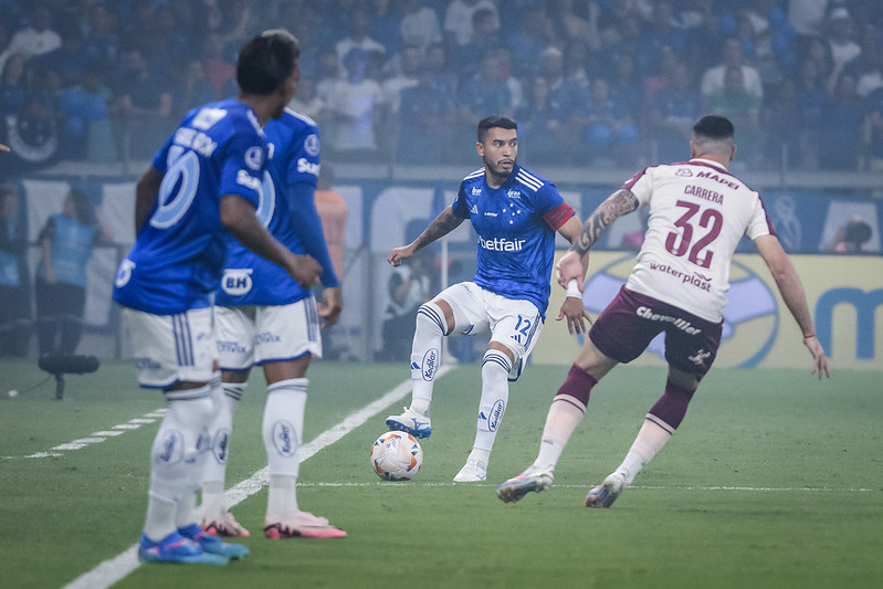 Cruzeiro e Lanus empatam na Copa Sul Americana 7